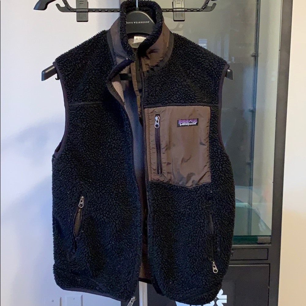 Men’s small Patagonia retro-x black fleece vest